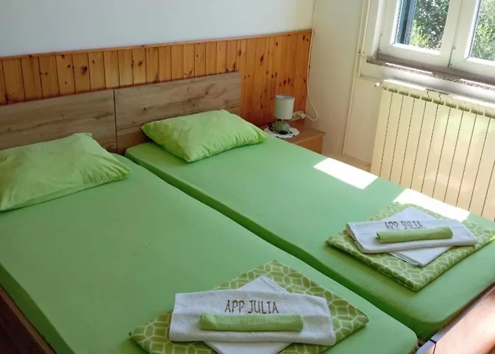 Julia ゲストハウス